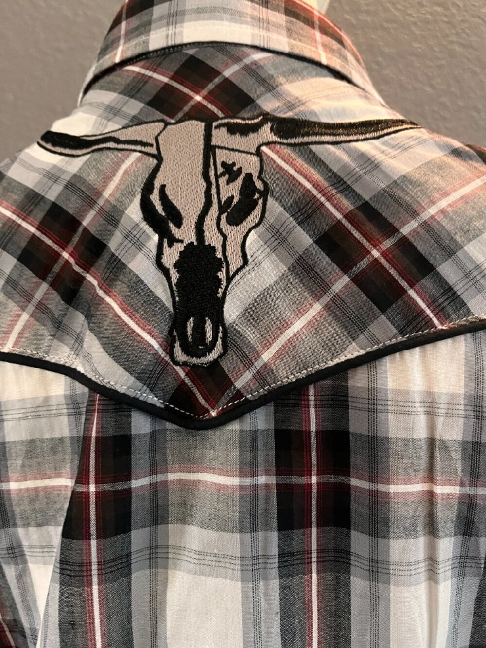ROPER Women's New with Tags Plaid Snap Front Embroidered Longhorn Western Shirt